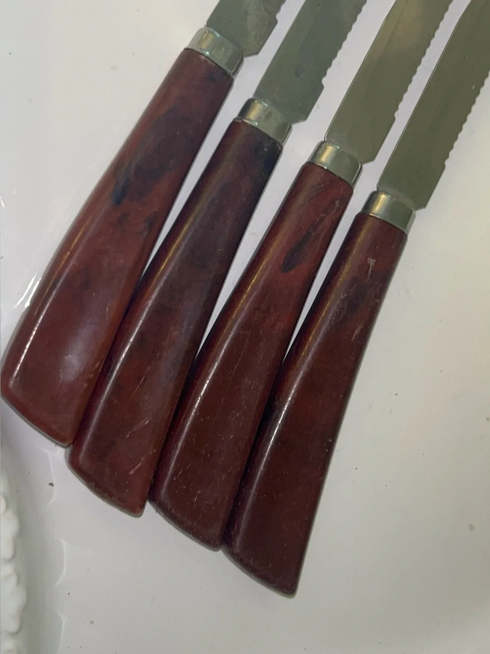 Quikut brown-handled steak knives Set of 4